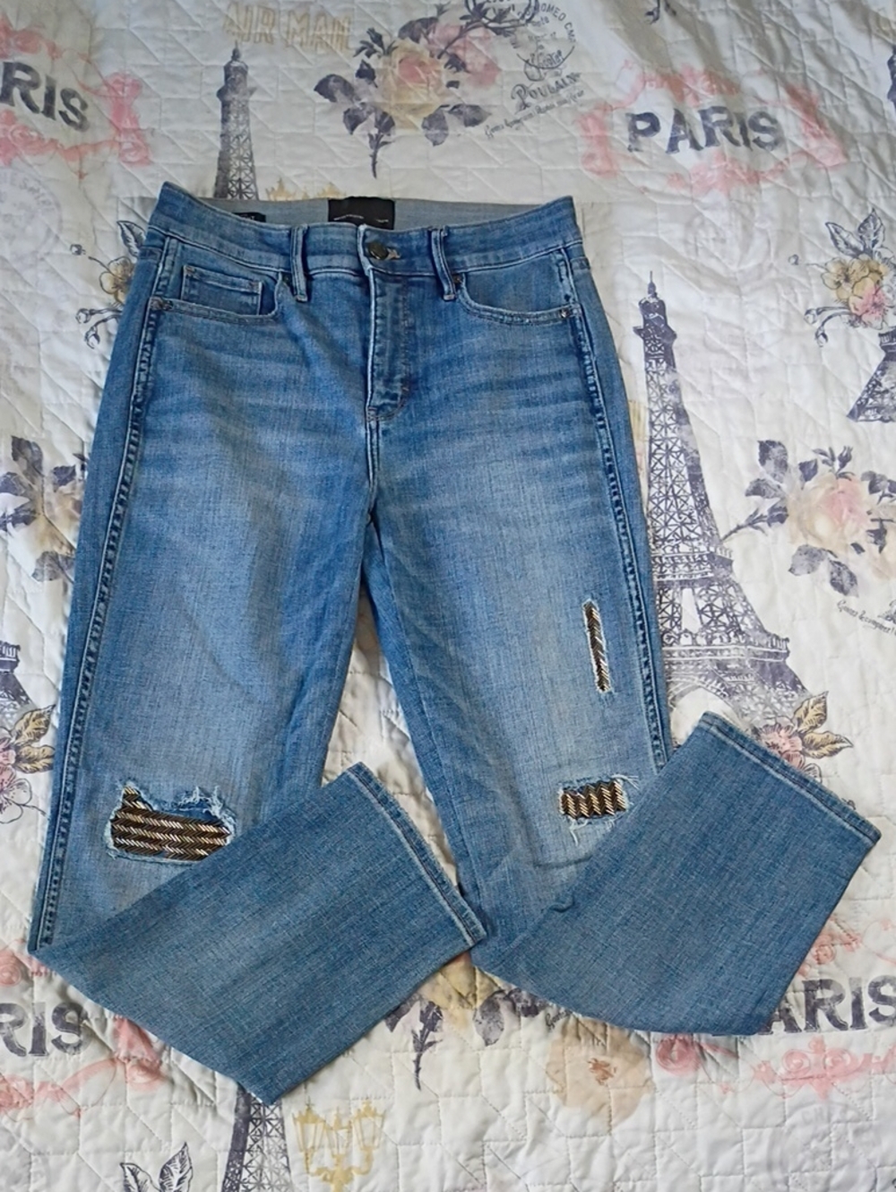 White House Black Market Light High Rise Straight Jeans Size 4